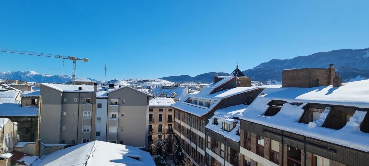 Appartamento Flor De Nieve Jaca Esterno foto